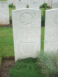 Etaples Military Cemetery - Culling, F G